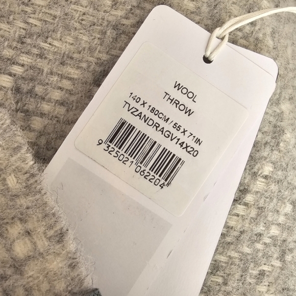 Fibre By Auskin Wool Fringe 55x71 Throw Blanket - Picture 8 of 10